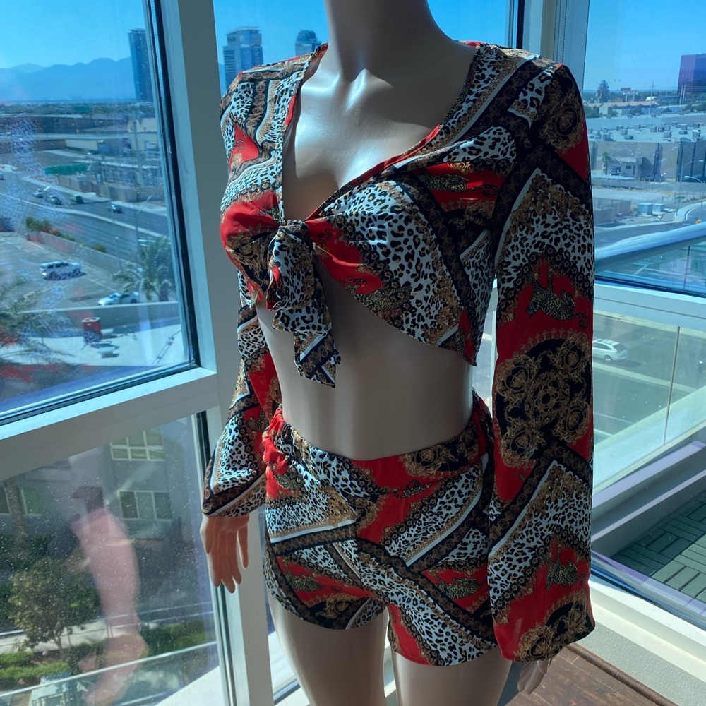 Fashion nova two piece shorts set in size small